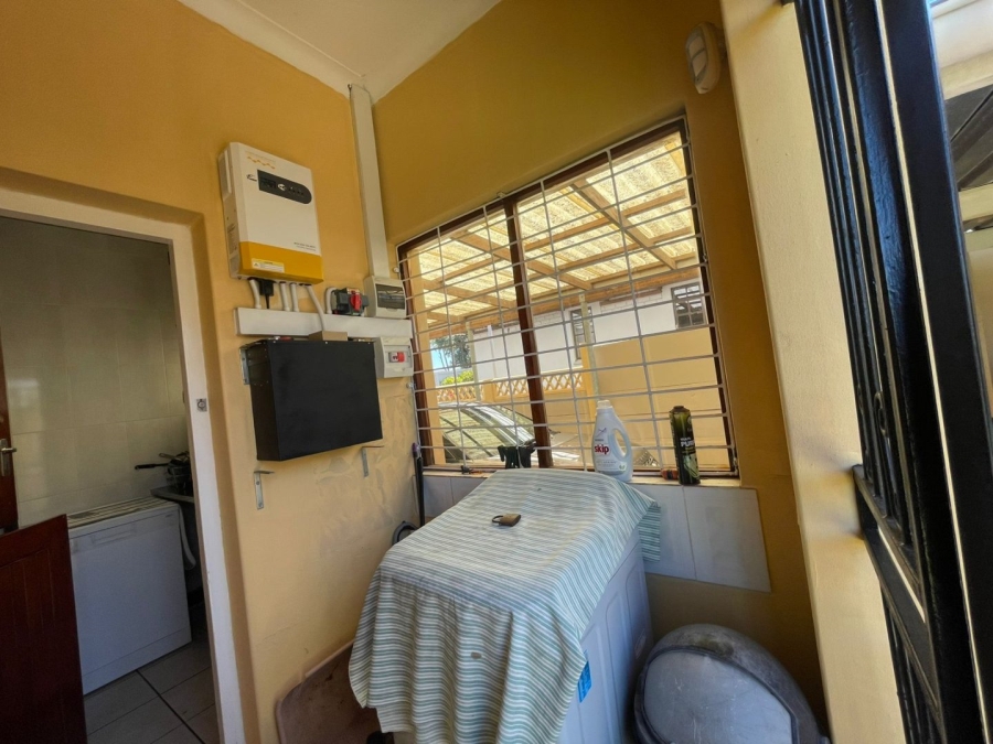 5 Bedroom Property for Sale in Baysville Eastern Cape